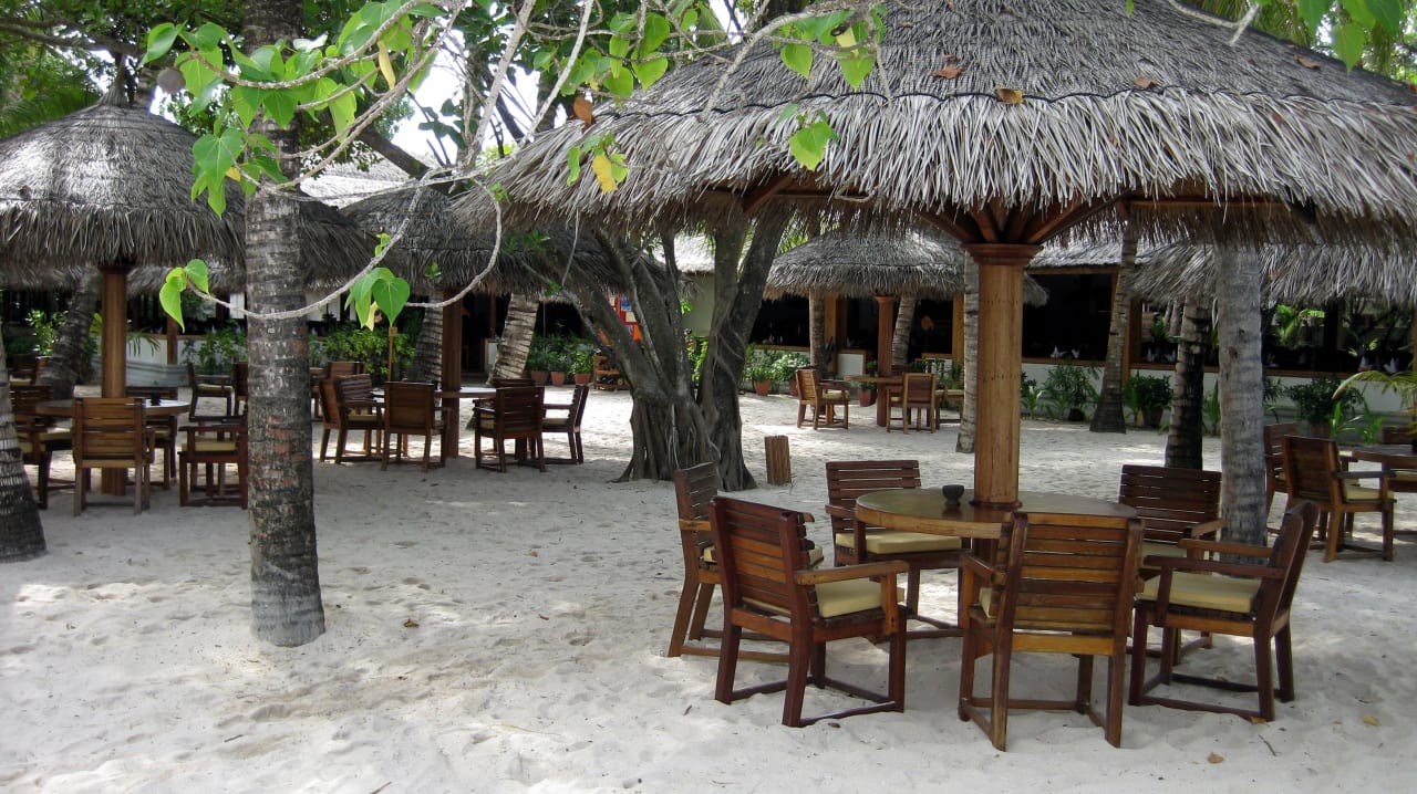Bar vor dem Restaurant NH Collection Maldives Reethi Resort