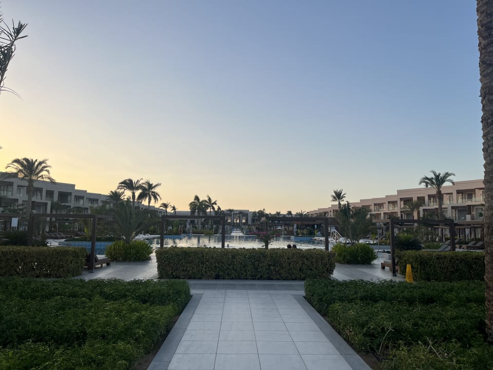 Außenansicht Steigenberger Resort Ras Soma