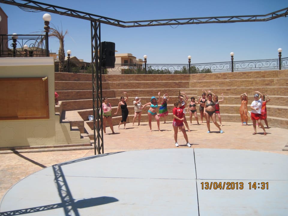 Изучаем танец живота Riviera Aqua Park Resort