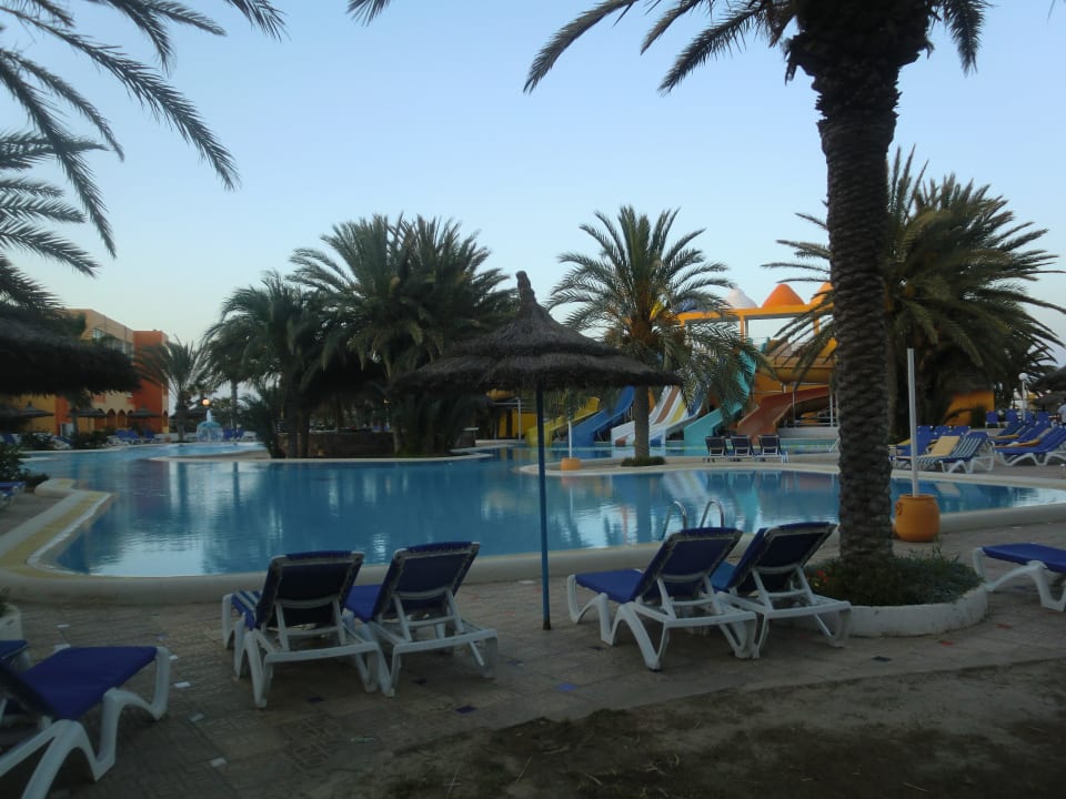 Pool mit Rutschen Caribbean World Thalasso Djerba