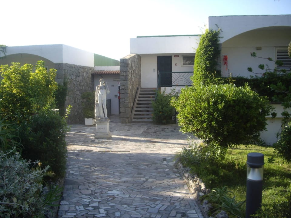 Zugang zu manchen Zimmern Aldiana Club Rocca Nettuno Calabria