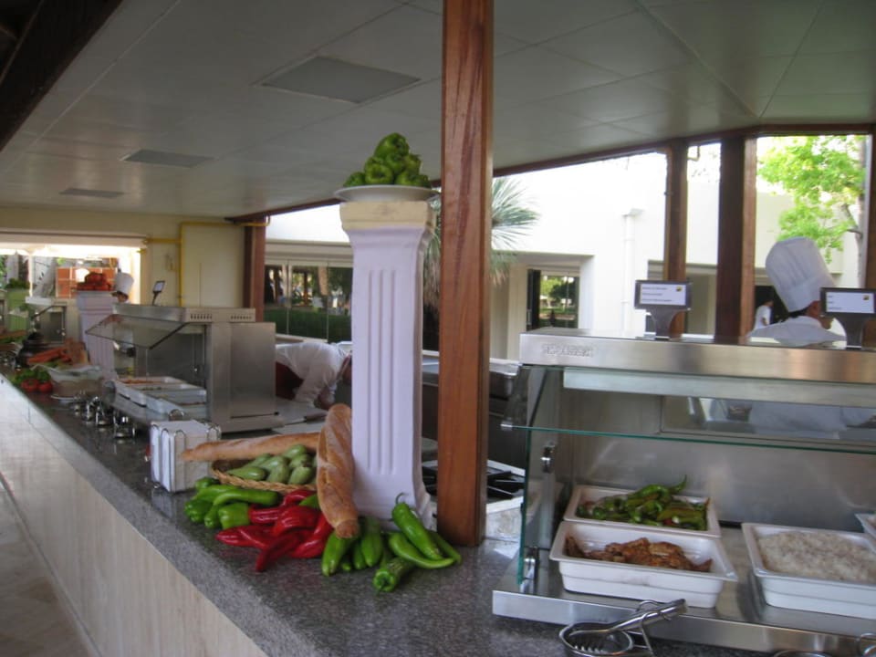 Büffet im Magico Monachus Family Resort Sorgun
