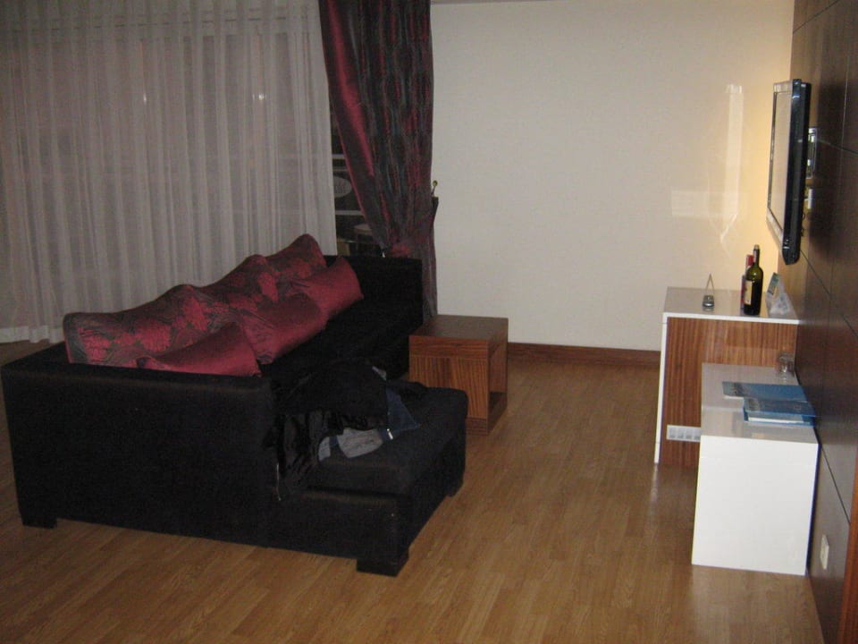 Suite Seaden Sea World Resort & Spa