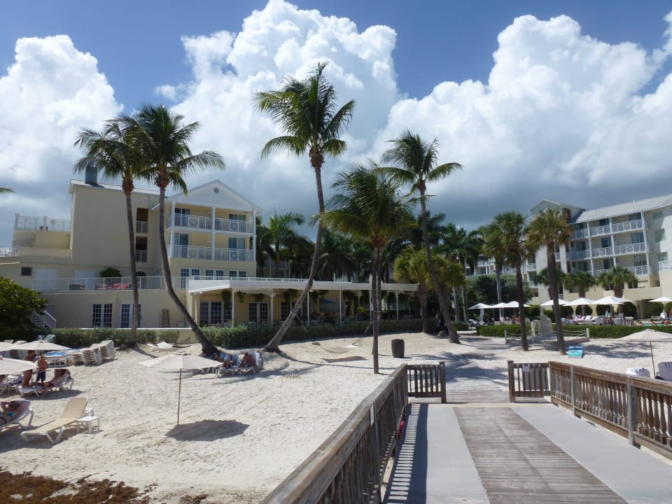 Blick von Meerseite auf das Hotel The Reach Key West, Curio Collection by Hilton