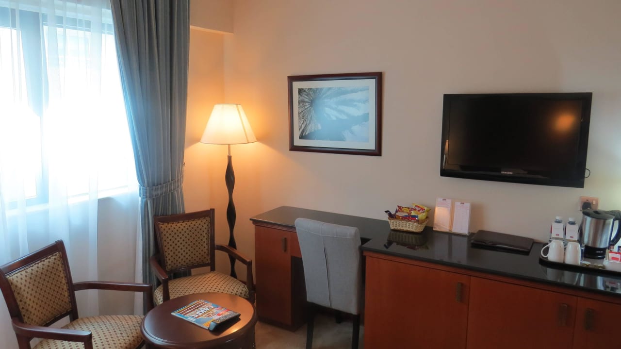 Al Jawhara Gardens Hotel The Park Hotel