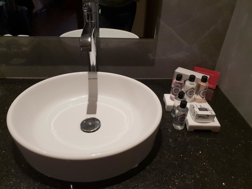 Zimmer Mövenpick Hotel du Lac Tunis