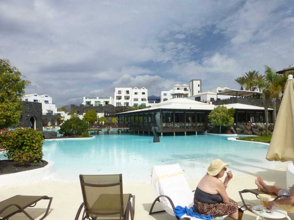 Mit Blick auf den Hafen Hotel LIVVO Volcan Lanzarote