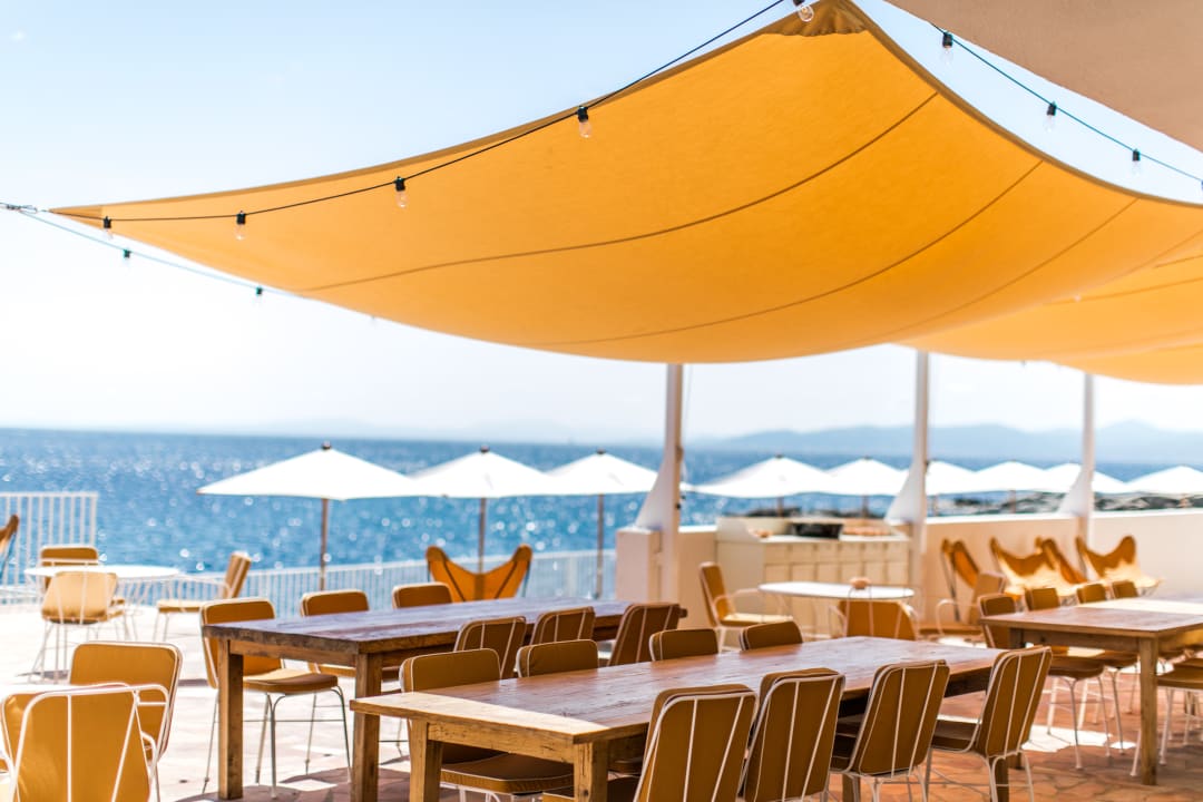 Gastro Les Roches Rouges, a Beaumier hotel