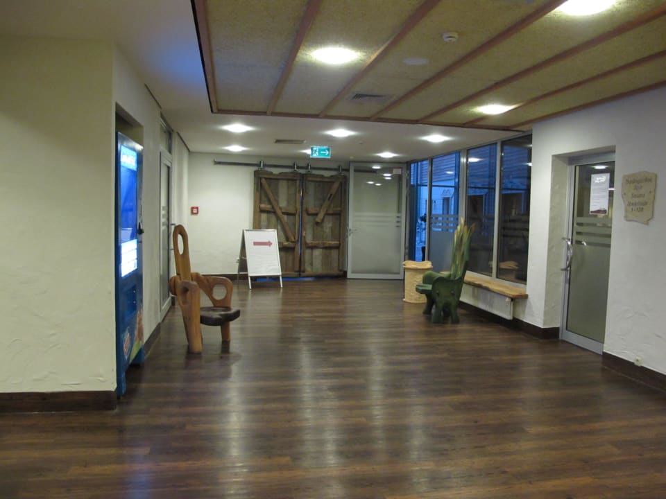 Vorraum Schwimmbad Hotel Am Bühl