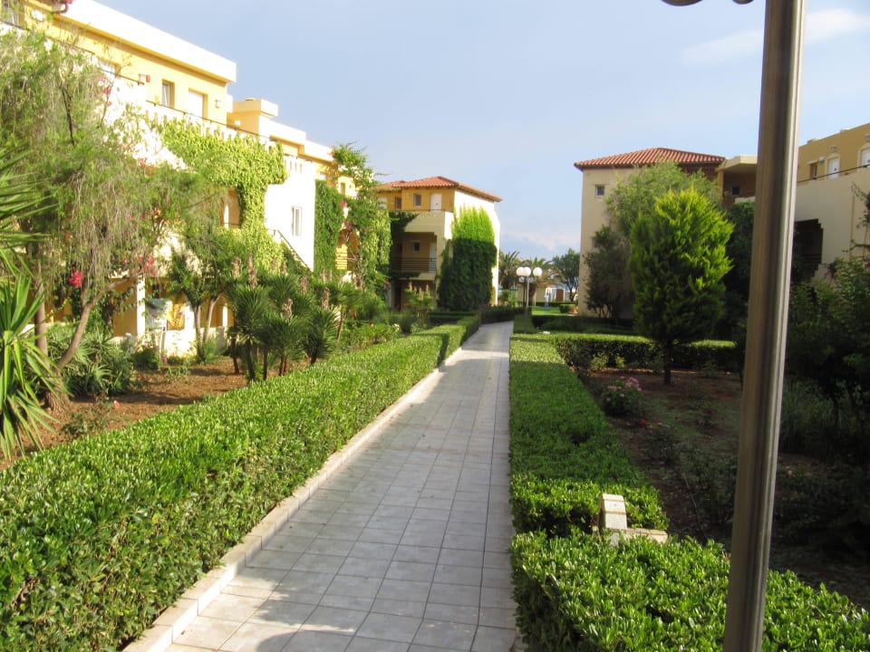 Weg zum Strand Vantaris Luxury Beach Resort