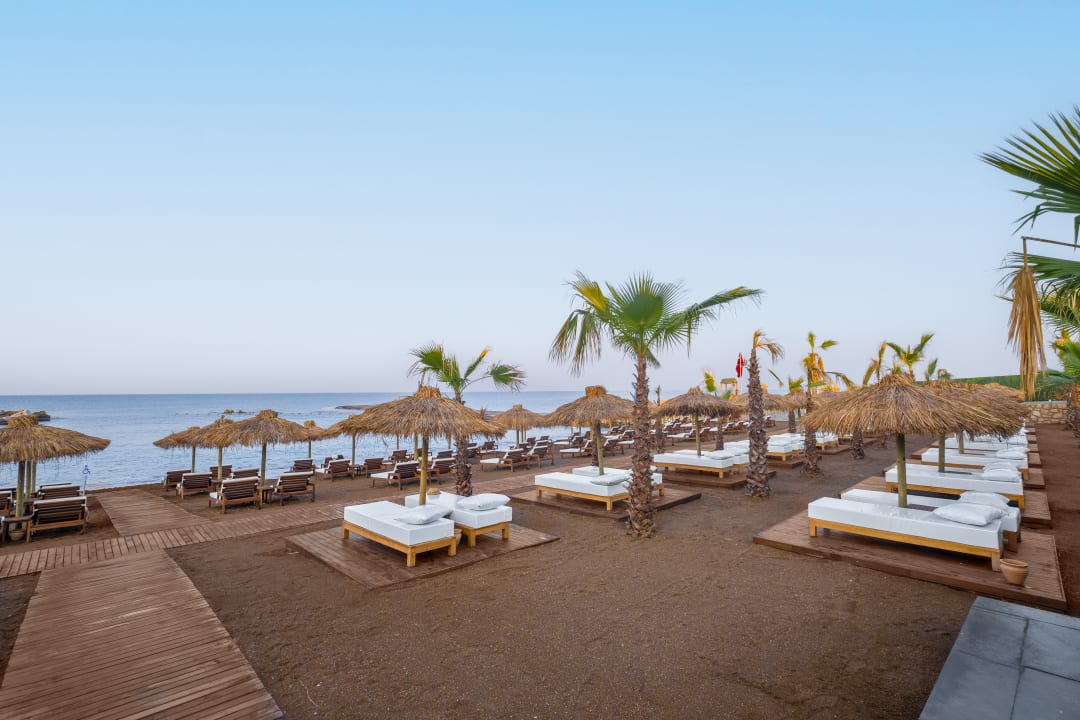Strand Rubi Platinum Sign