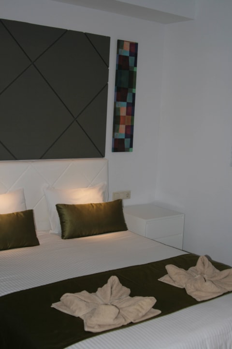 Sypialnia Fodele Beach & Water Park Holiday Resort