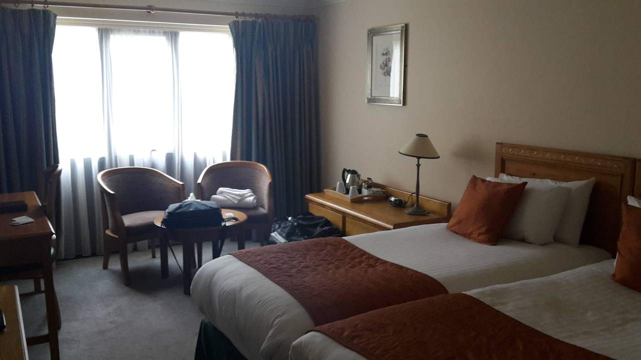 Zimmerblick Best Western Plus Knights Hill Hotel & Spa