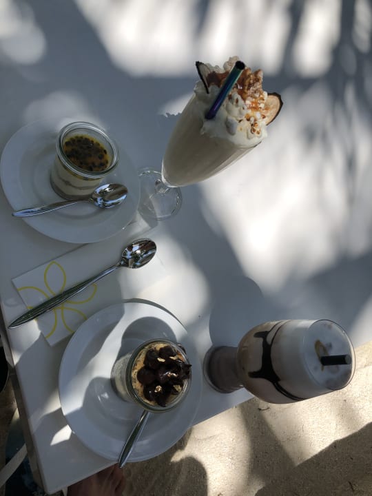 Gastro Outrigger Maldives Maafushivaru Resort