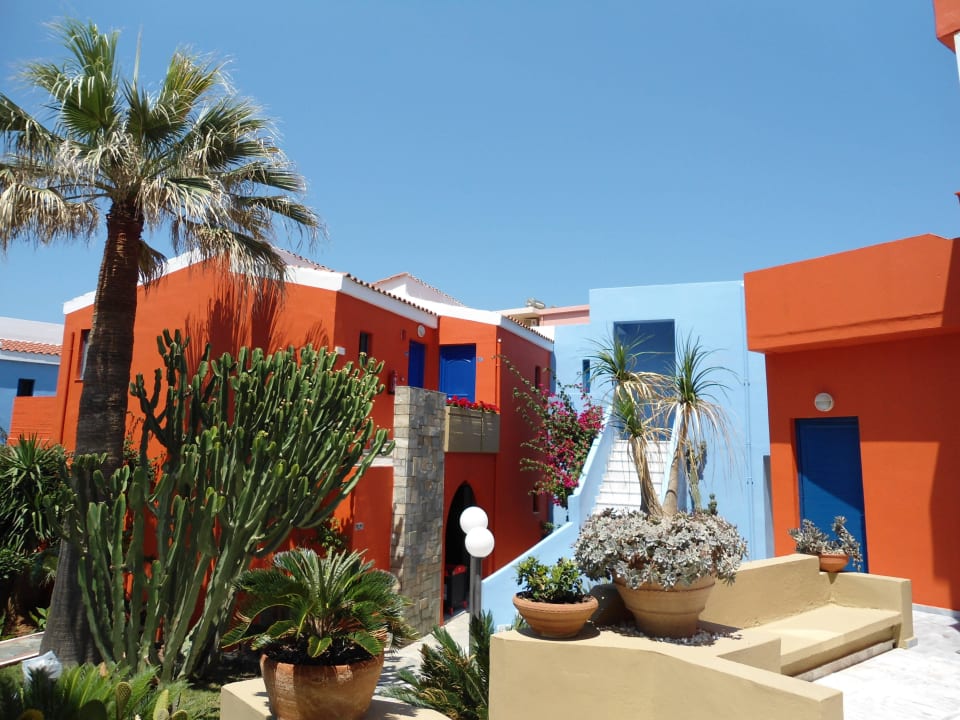 Village Tropical Gardens Marina Sands Hotel