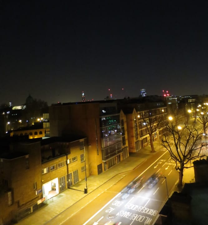 Zimmer 501 Blick Straße OXO Tower Hotel H10 London Waterloo