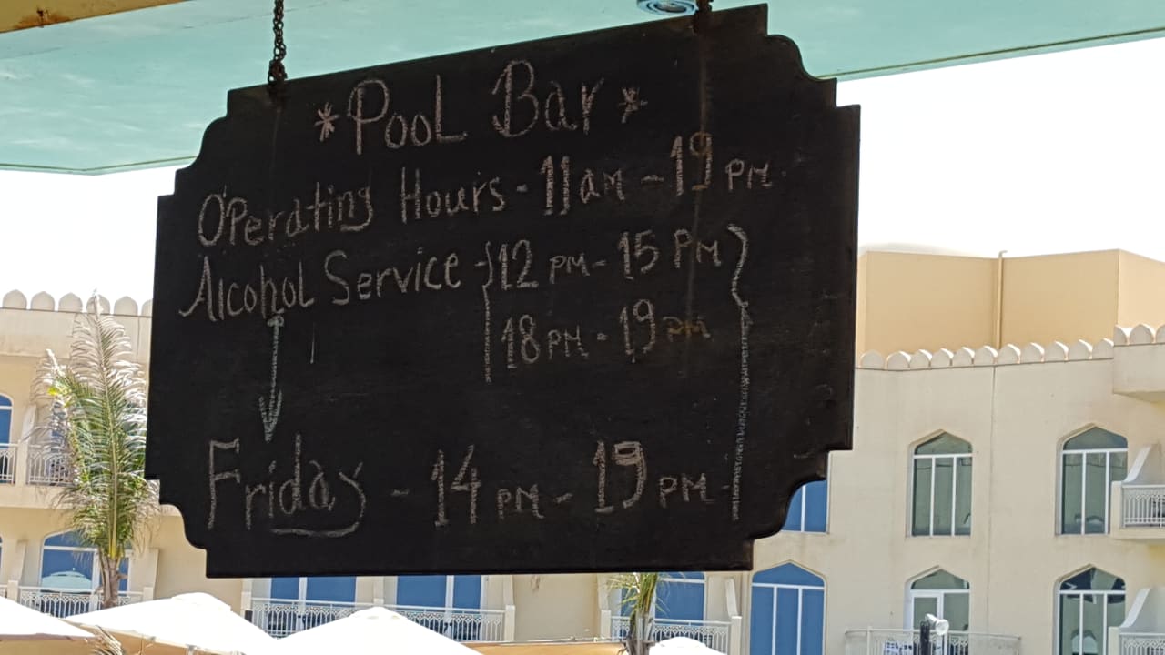 Pool Wyndham Garden Salalah Mirbat