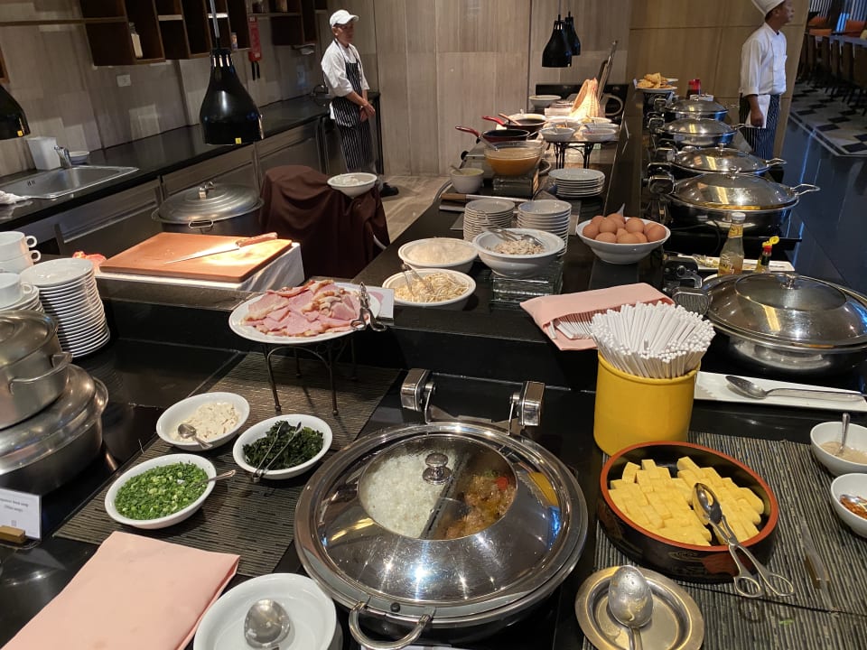 Gastro Hotel Century Park