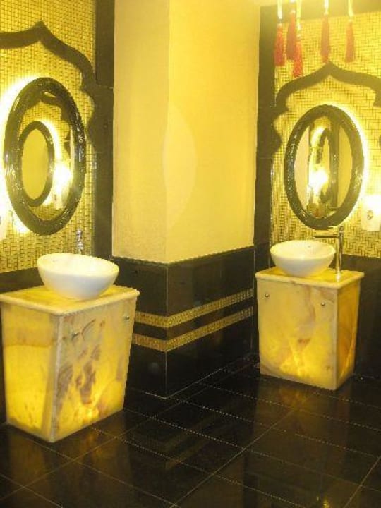 WC im Restaurantbereich Diamond Excellence Resort & Spa