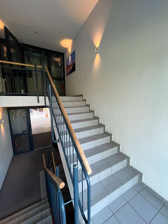 Lobby REGIOHOTEL Wittekind Burg