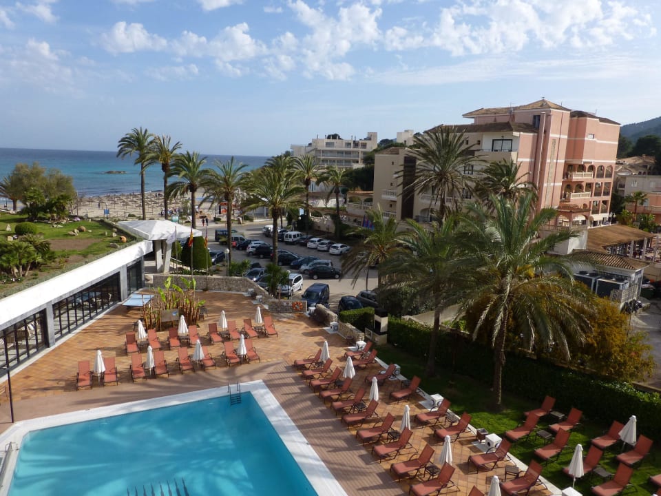 Blick zum Meer Hotel Serrano Palace