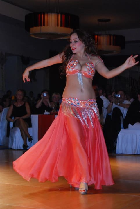 Sylvesterabend 31.12.2010 Lara Barut Collection