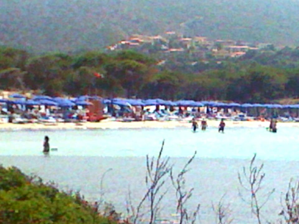 Spiaggia vista dal promontorio Hotel Cala Mirto