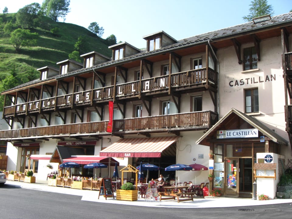 Haupteingang Hotel Castillan