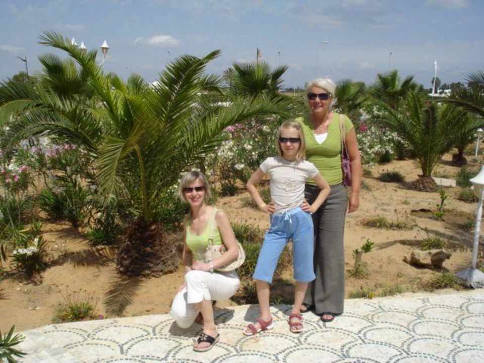 Ogród przed hotelem prima life imperial park Hotel Aqua Life Yasmine