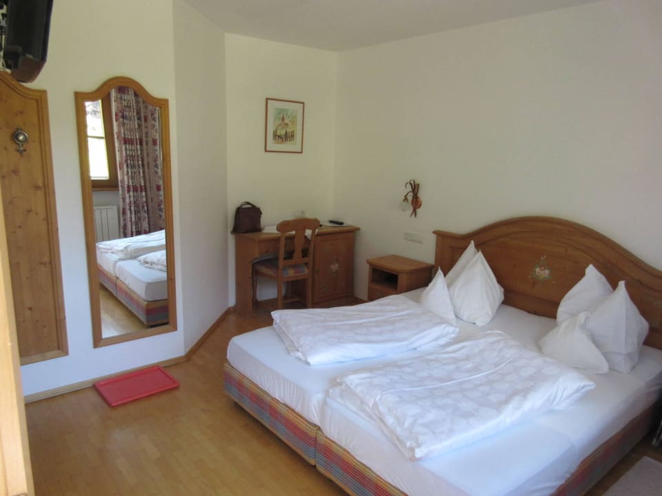 Zimmer 303 Turmhotel Gschwendt