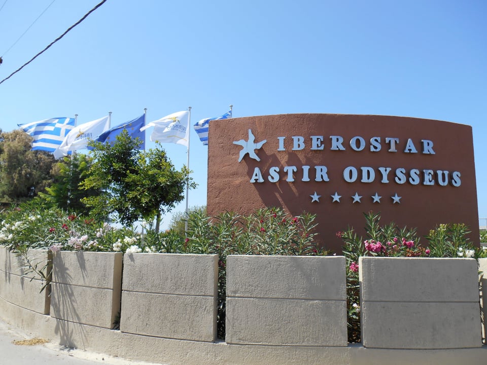 Zufahrt zum Hotel Astir Odysseus Kos Resort & Spa