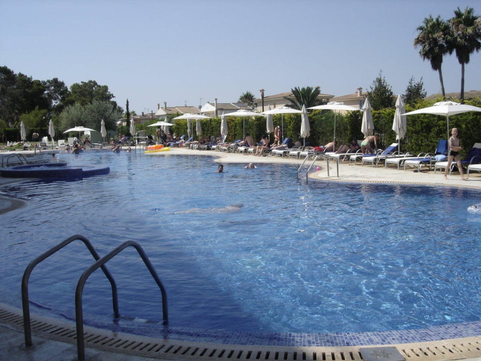 großer Pool Las Gaviotas Suites Hotel
