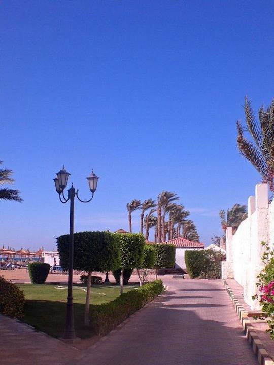 Der Weg zum Strand Pickalbatros Alf Leila Wa Leila Resort - Neverland Hurghada