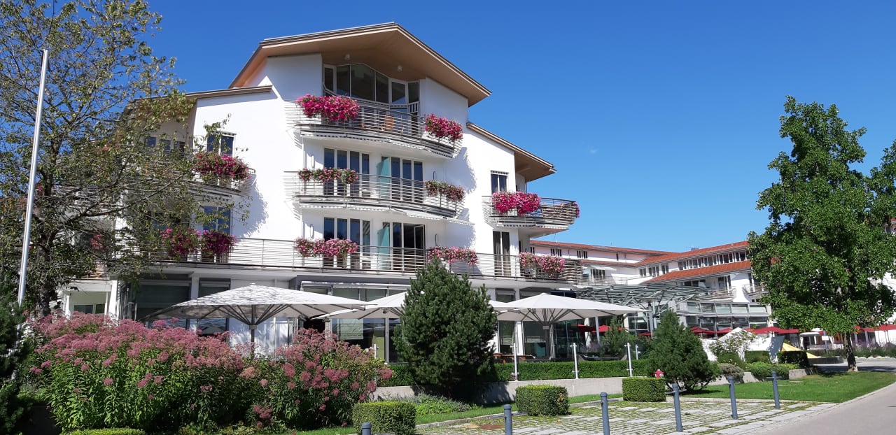 Außenansicht Althoff Seehotel Überfahrt Rottach Egern • Holidaycheck Bayern Deutschland 