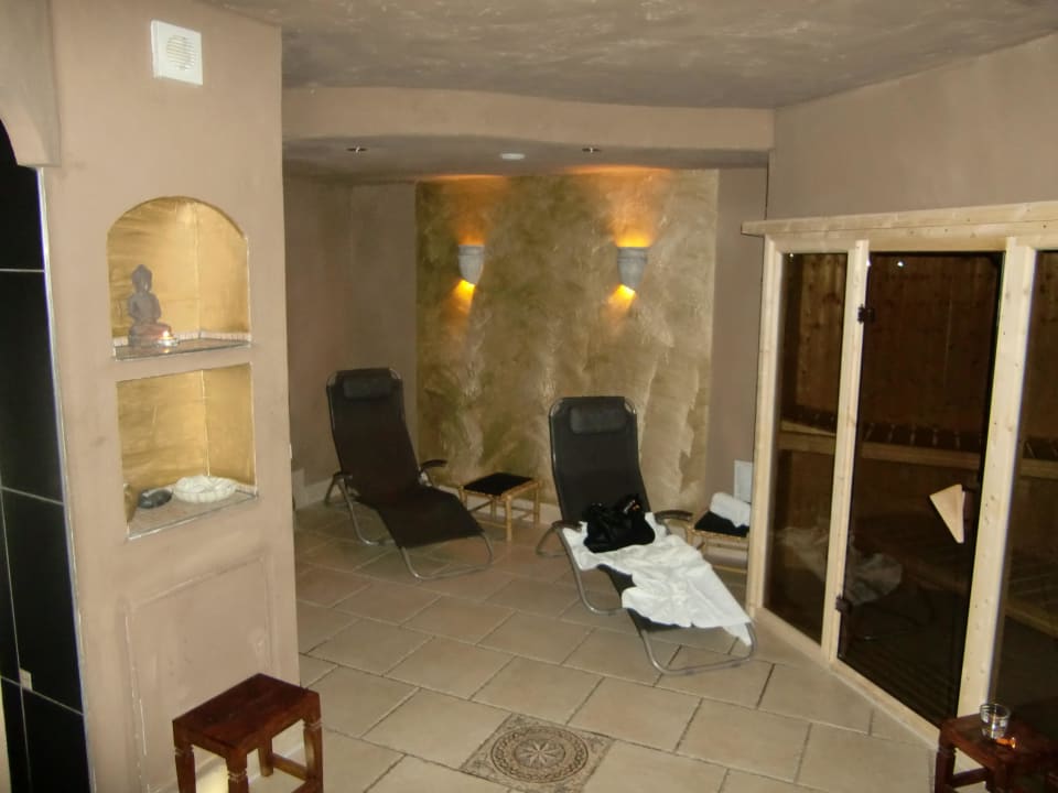 Spa Bereich Spa-Wellness-Lounge Feriensuite Bali-Lounge