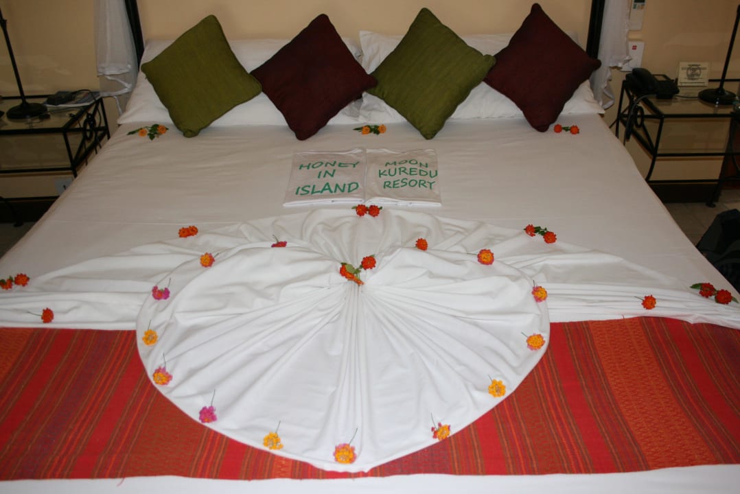 Honeymoonbett Kuredu Island Resort & Spa