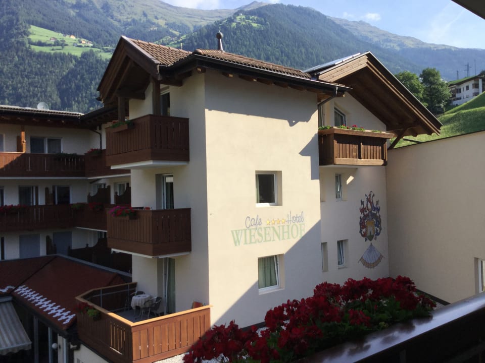 Außenansicht Hotel Wiesenhof Garden Resort