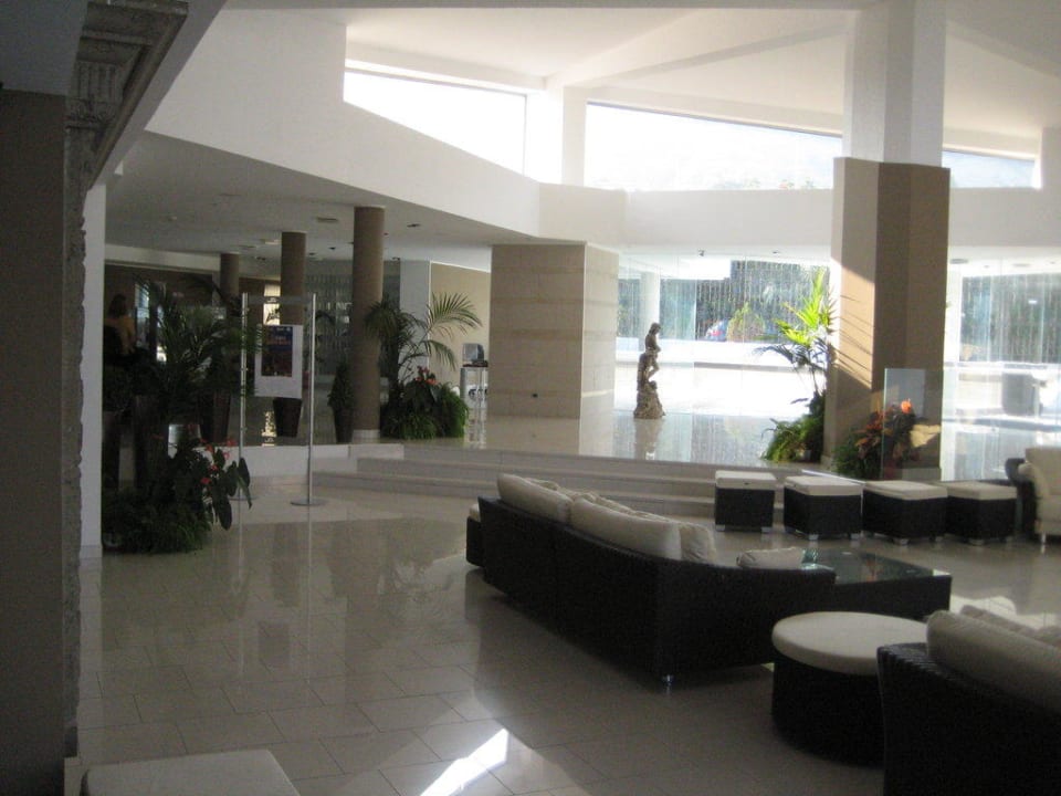 Eingang Aldiana Club Rocca Nettuno Calabria