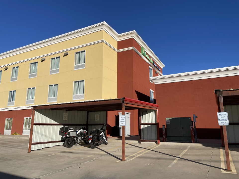 Außenansicht Holiday Inn Express & Suites Alpine Southeast