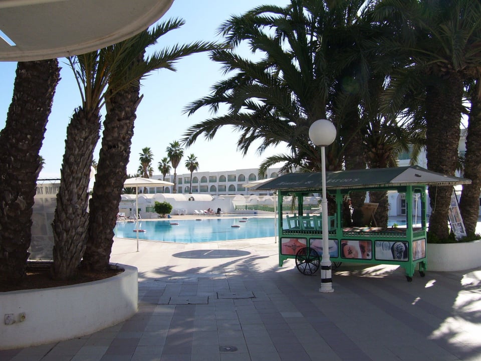 Im Innenhof El Mouradi Club Kantaoui