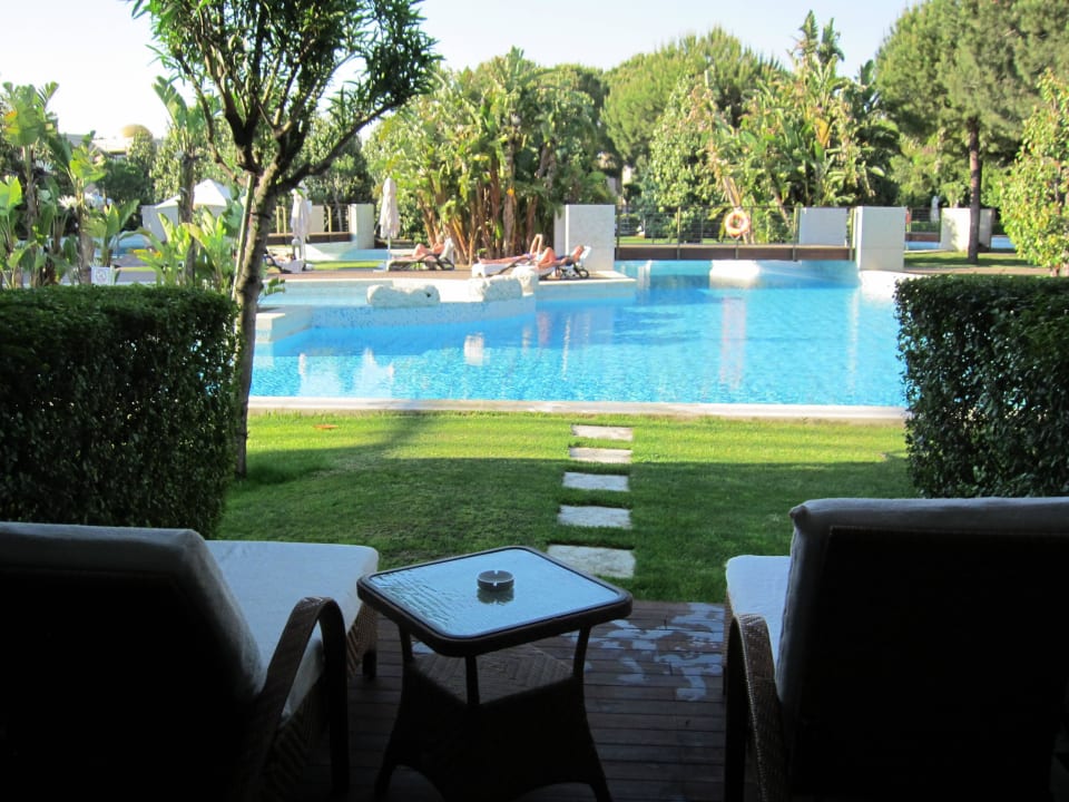 Blick aus Zimmer mit Terrasse Gloria Serenity Resort