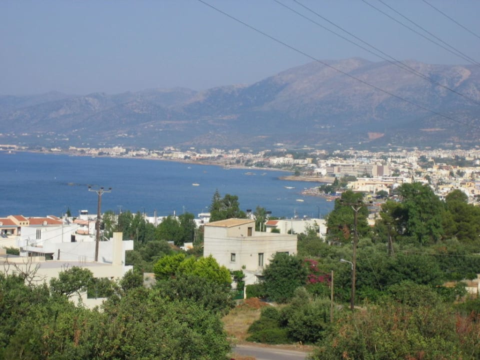 Aussicht von einer Terrasse im 1. Stock Hotel Heliotrope