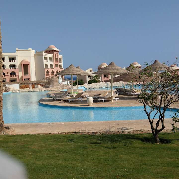 Pool Serenity Alpha Beach