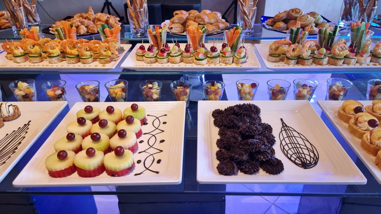 Gastro Three Corners Sea Beach Resort