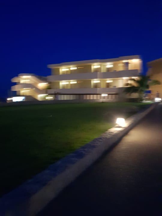 Gartenanlage Hotel Kalithea Horizon Royal