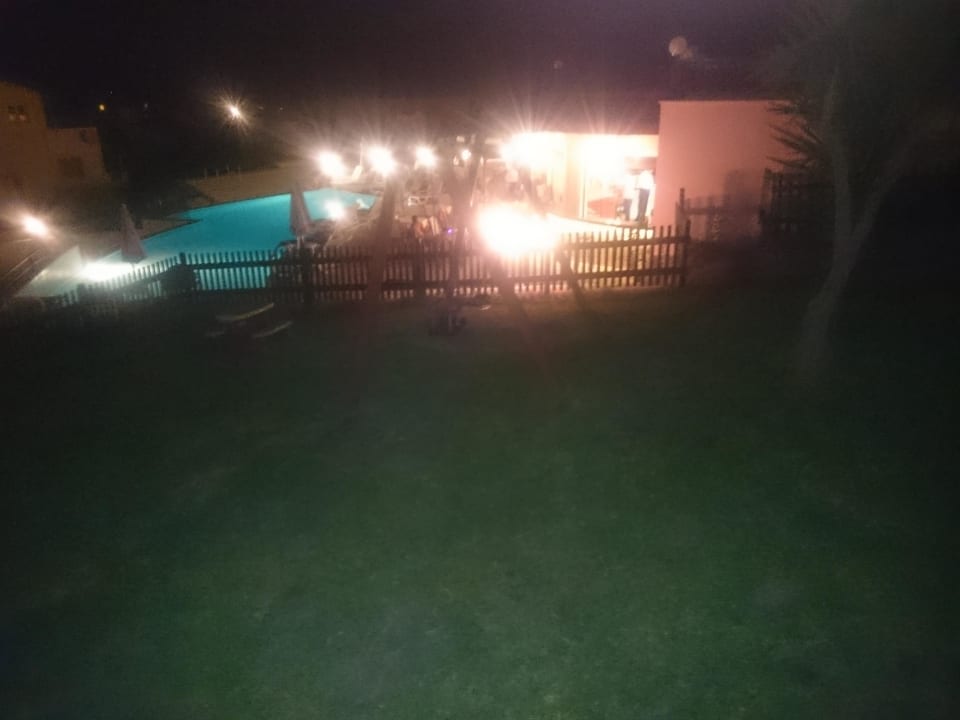 Hotelanlage mit Pool und Bar  CORFU PELAGOS HOTEL