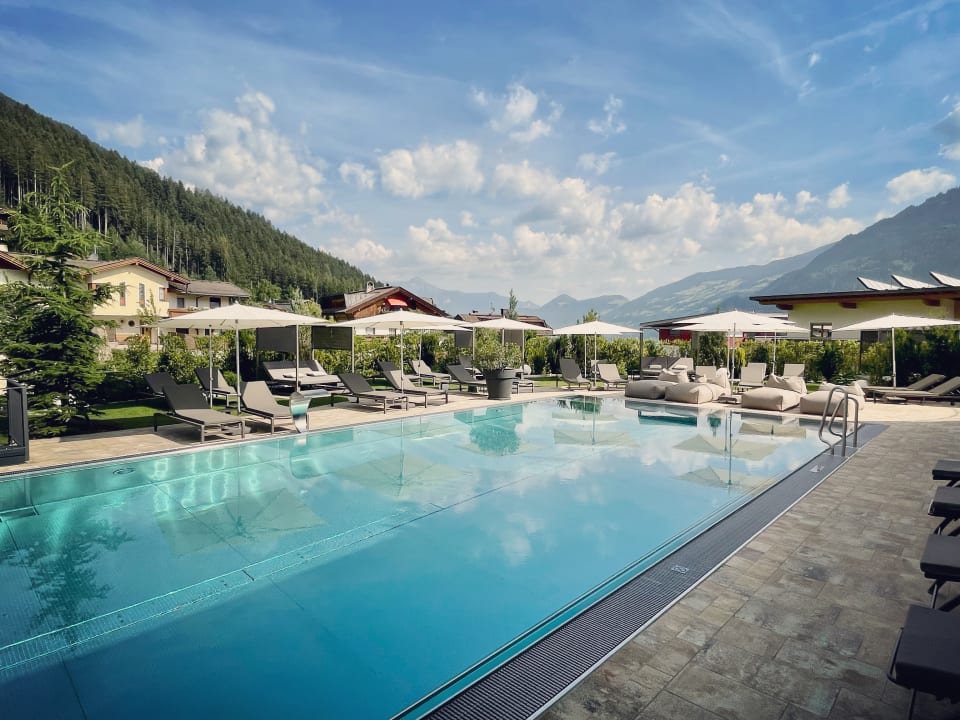 Pool Platzlhof - Mein Hotel im Zillertal