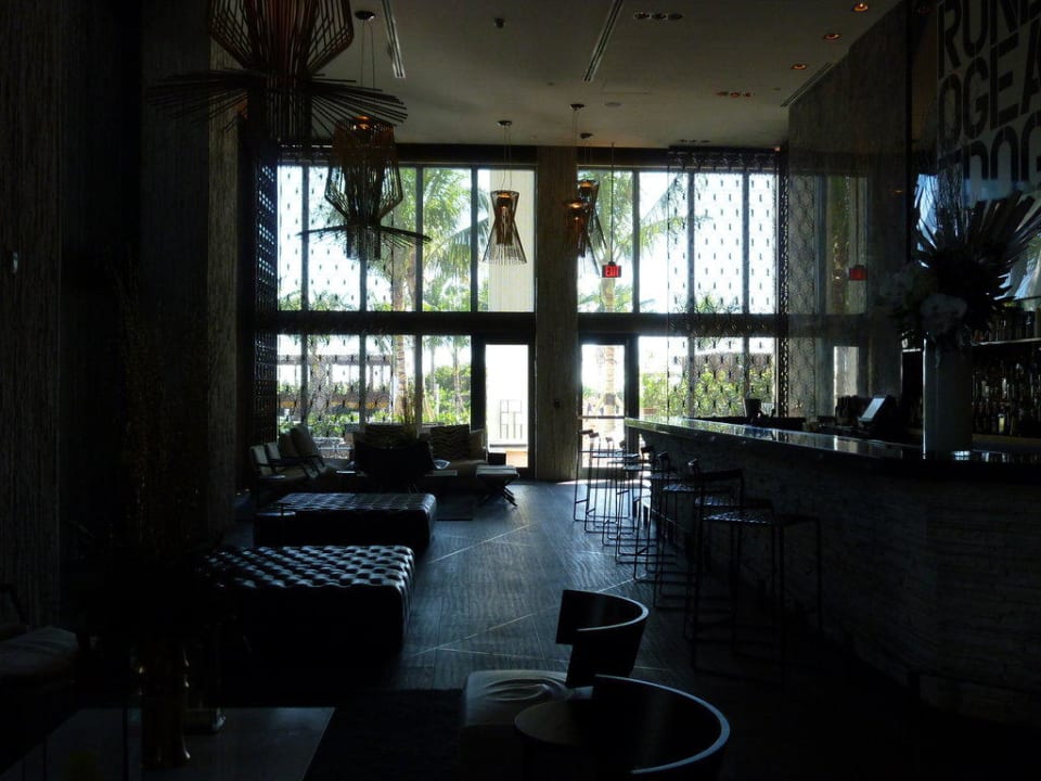 Livingroom / Bar W South Beach