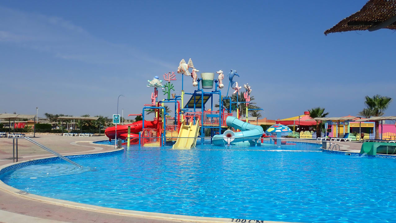 Pool Malikia Resort Abu Dabbab