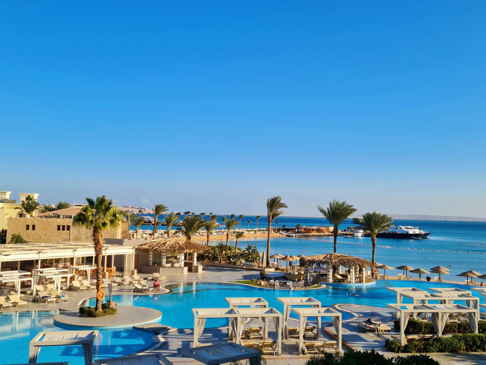 Pool JAZ Elite Casa del Mar Beach